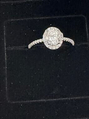 Sterling Silver 2.0CTW Moissanite Engagement Ring - Size 6 - BNIB